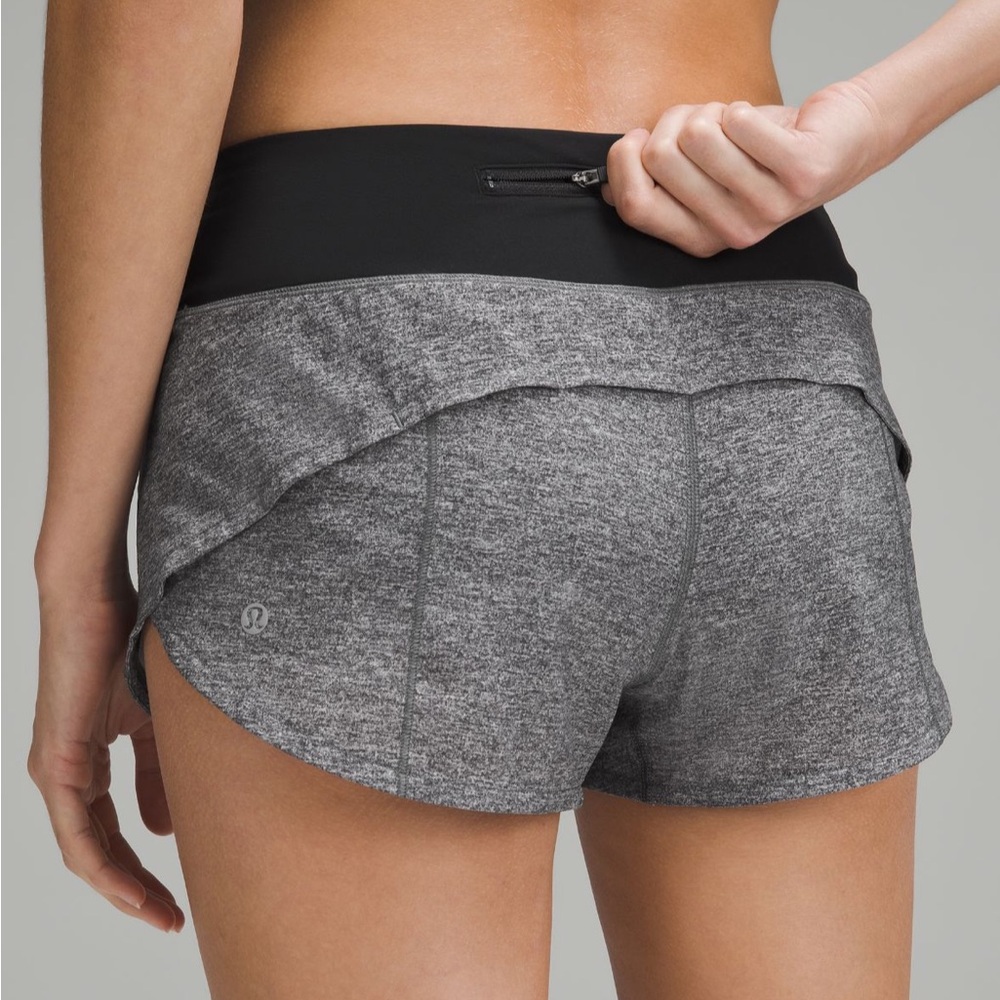 Lululemon Speed Up Low Rise Lined Shorts 2.5”